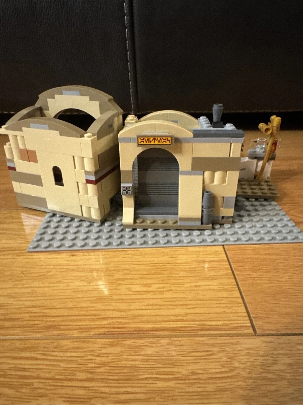 LEGO Star Wars Mos Eisley Cantina 75205 & Droid Escape Pod 75136 Han Solo Greedo